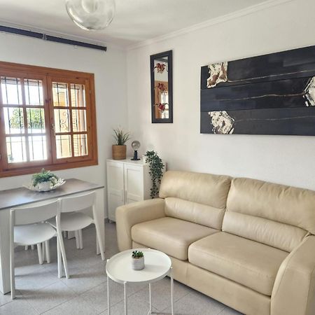 Villa Casa Chloe, Urbanizacion Privada Torrevieja Exterior foto